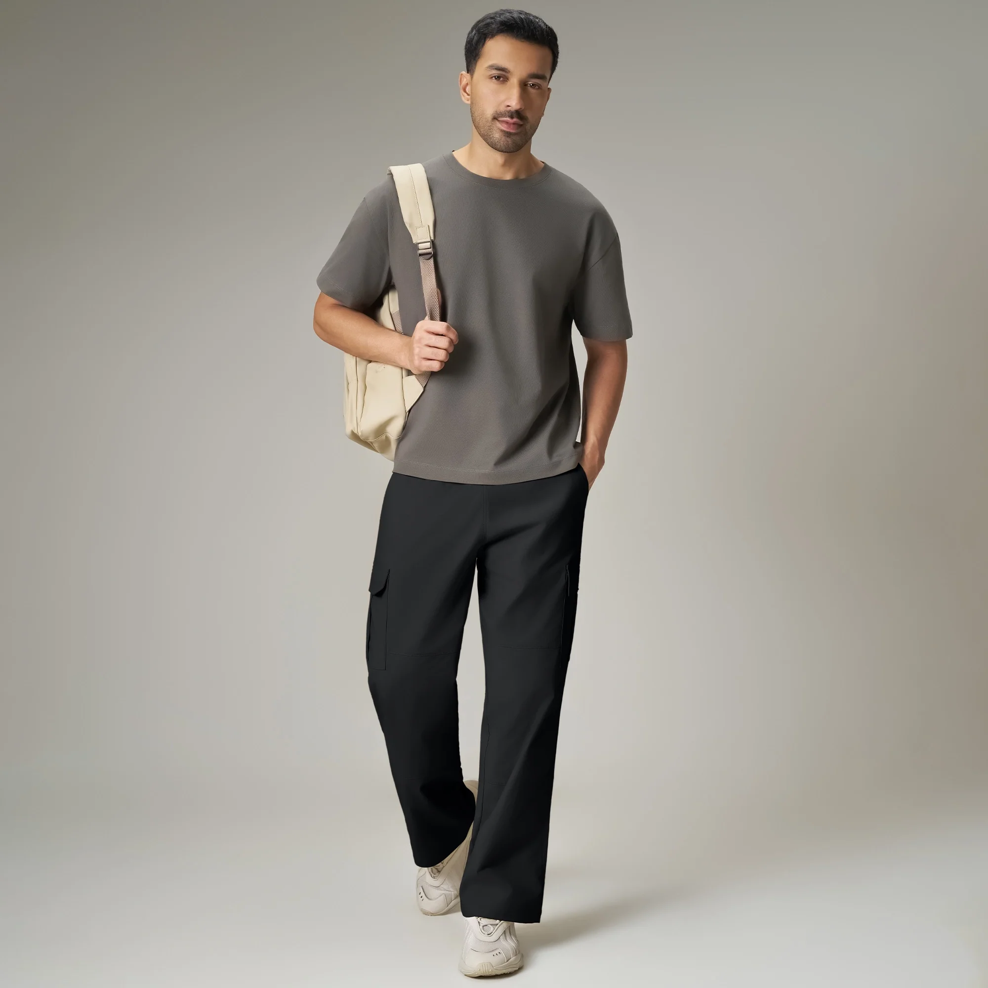 Textured Wide-Straight Fit Cargo Pants - Onyx Black - Image 3